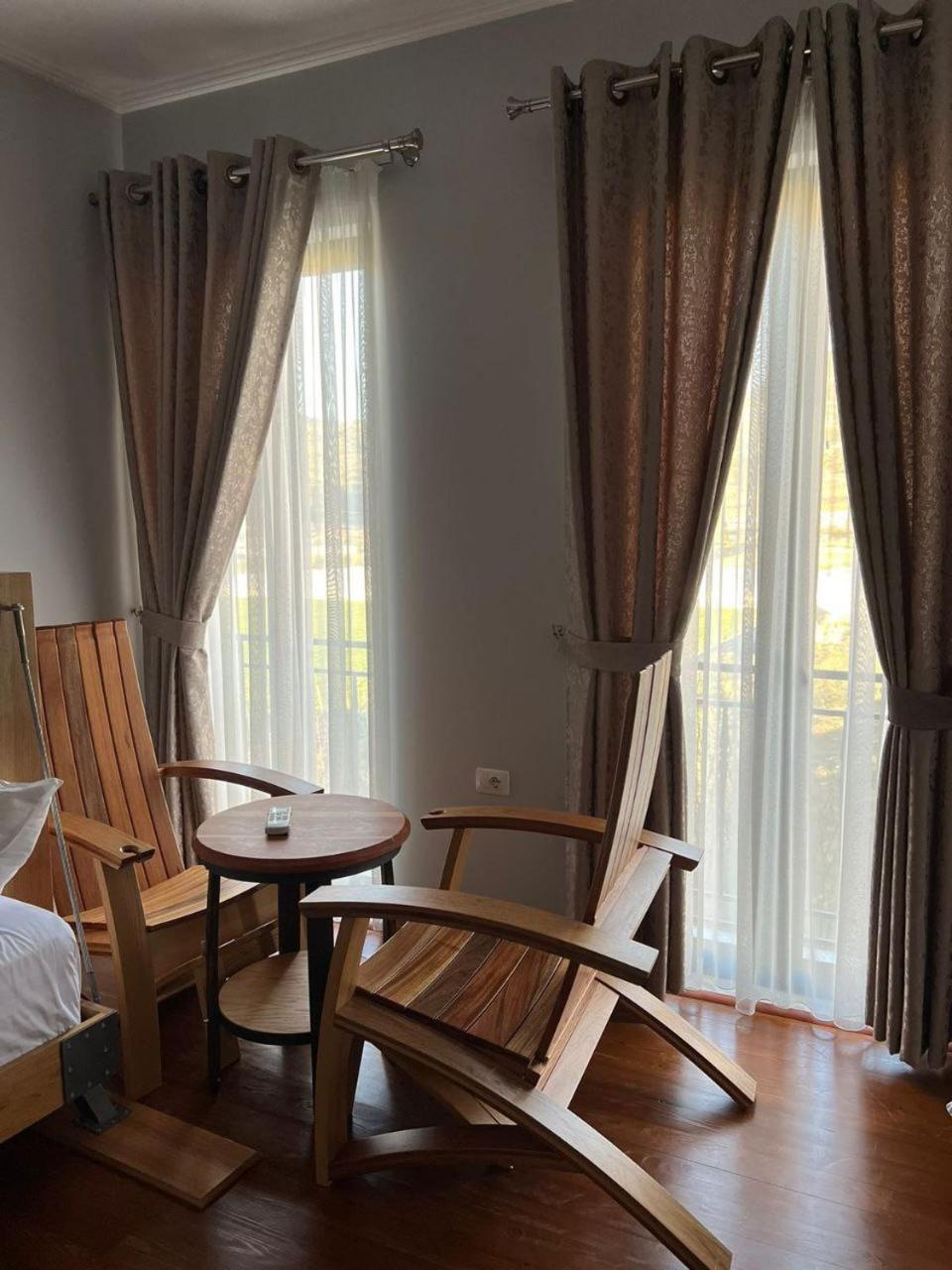 Nurellari Winery Cellar And Guest House 培拉特 外观 照片